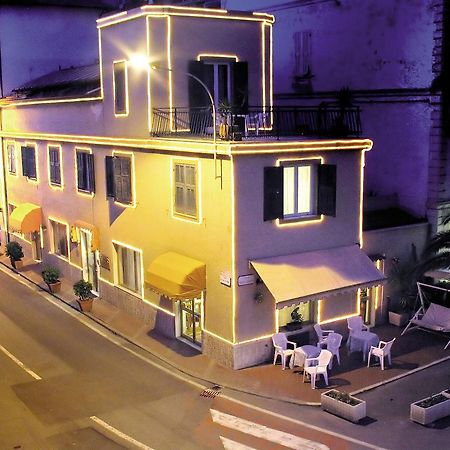 Albergo Savoia Ospedaletti Exteriör bild